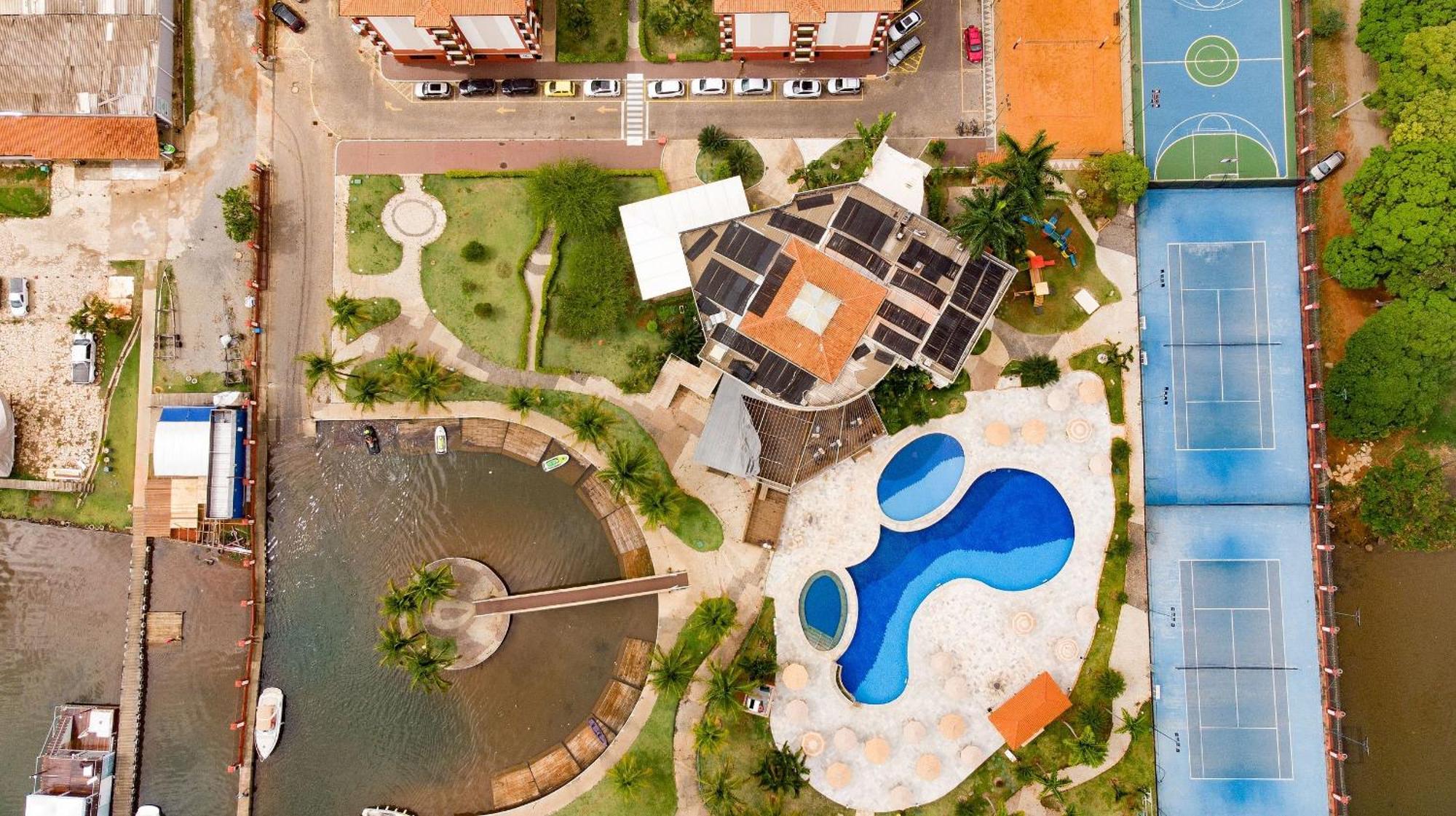 Flat Beira Lago No Centro De Bsb บราซิเลีย ภายนอก รูปภาพ
